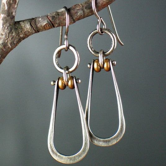 Pendientes de plata clásicos con encanto vintage