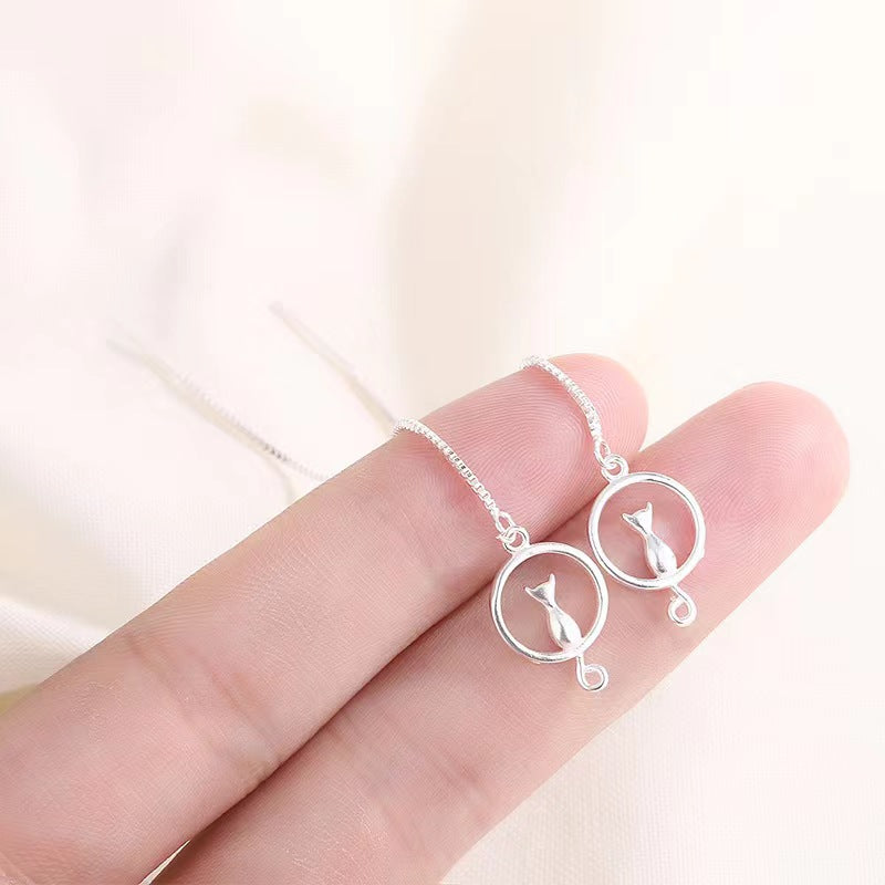 Pendientes juguetones con un toque de amor por los gatos