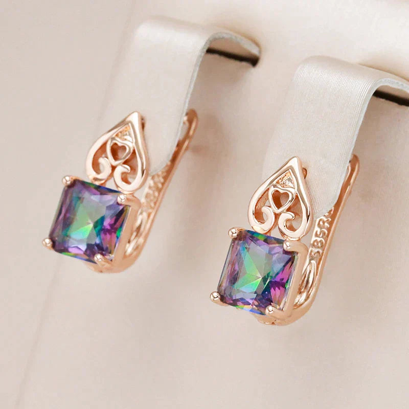 Pendientes de oro cúbicos multicolores elegantes para cualquier ocasión