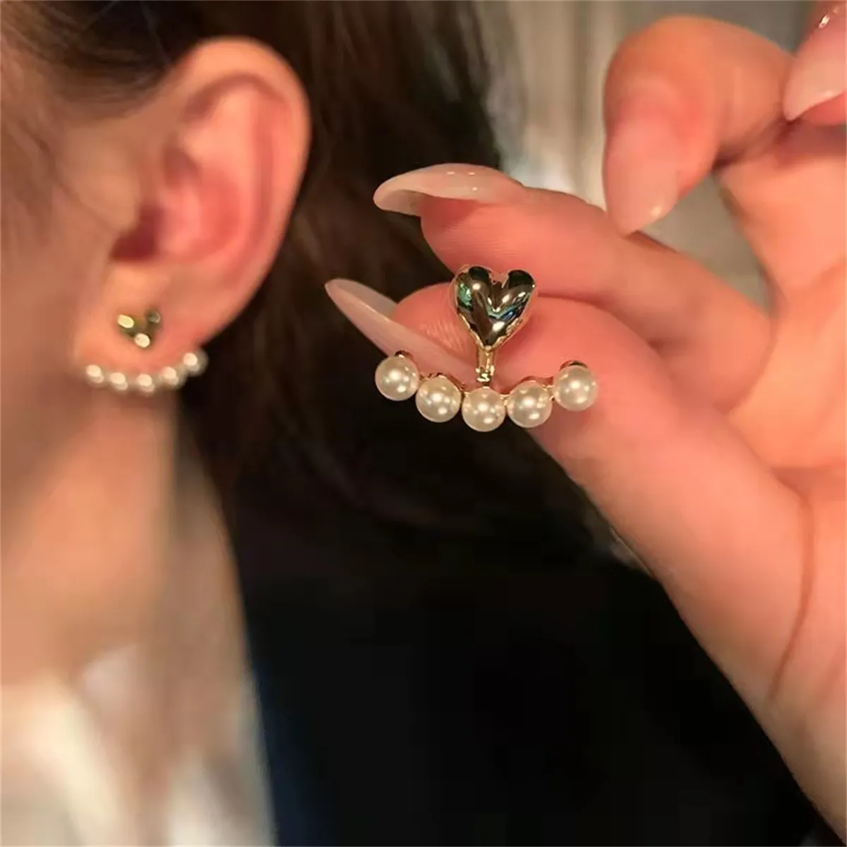 Pendientes de perlas en forma de corazón verdes y elegantes para un toque de sofisticación