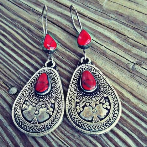 Pendientes Mandala Rojos de Inspiración Vintage para un Look Único