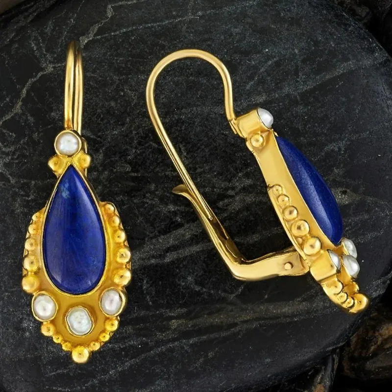 Elegantes Pendientes Vintage Dorados con Perlas Azules