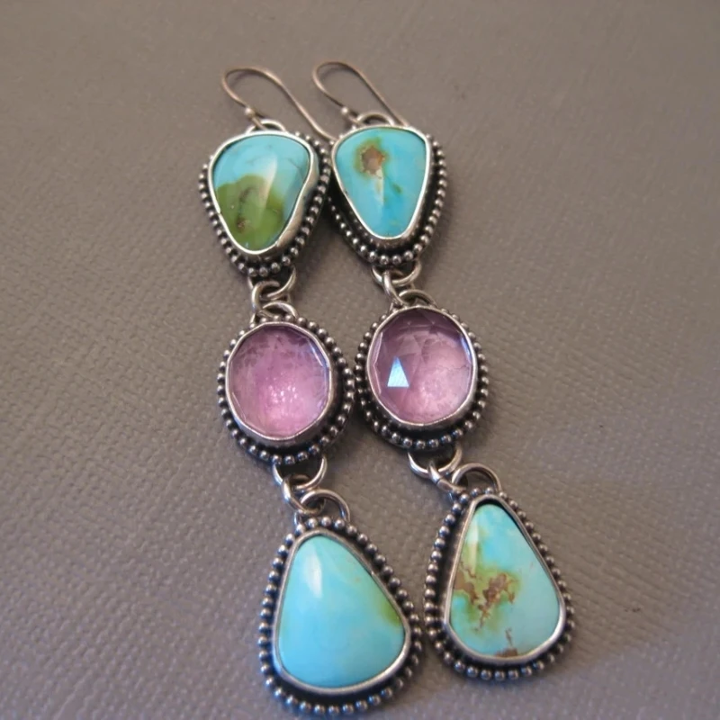 Pendientes colgantes clásicos de estilo vintage