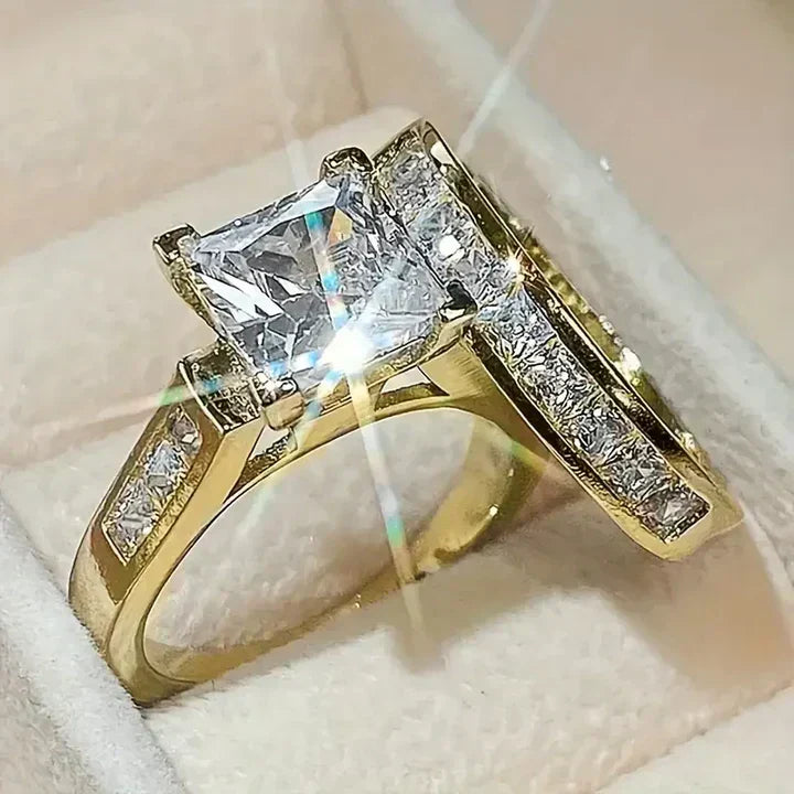 Conjunto de anillos vintage encantadores en diseño brillante