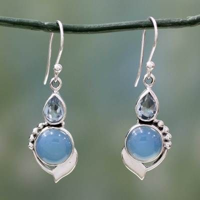 Elegantes pendientes con encantadoras bolas vintage azules
