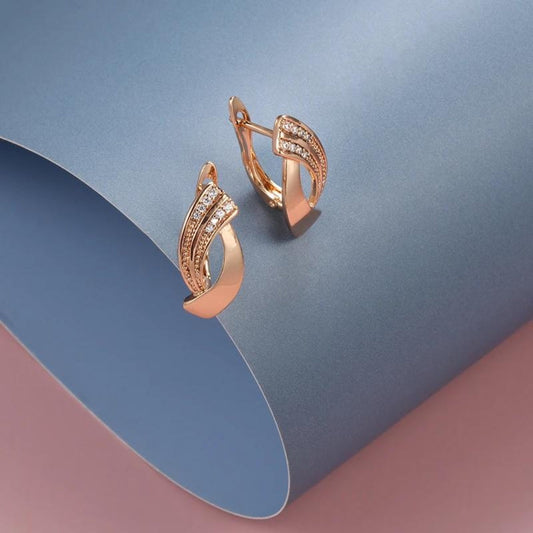 Pendientes de rosado elegante con zirconia brillante