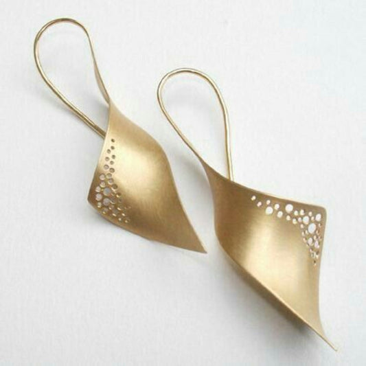 Pendientes de aro huecos dorados vintage elegantes