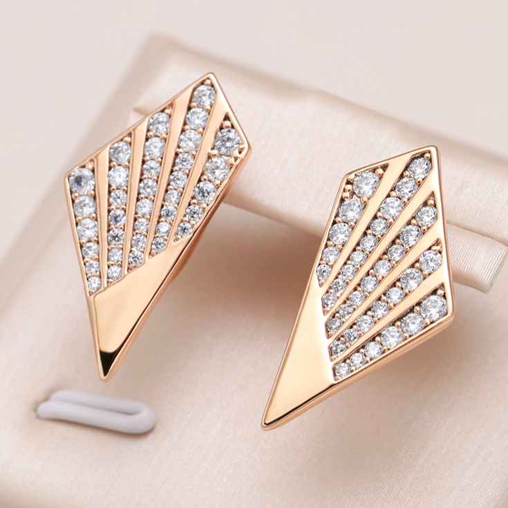 Pendientes de zirconia brillantes en tono dorado