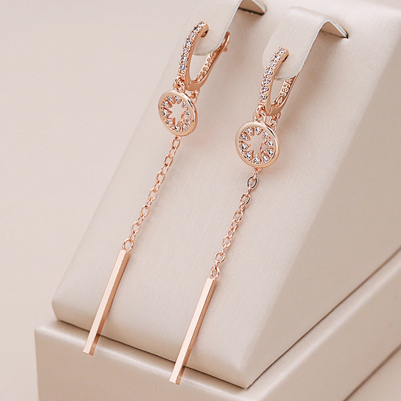 Pendientes de zirconia brillantes con colgante