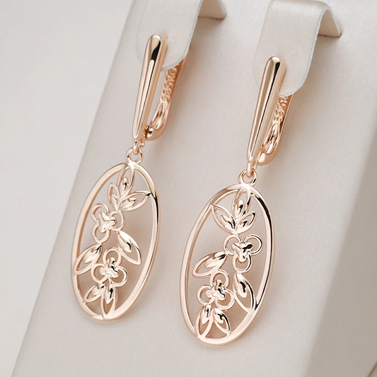 Aros de oro redondos elegantes para un toque de elegancia