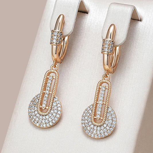 Pendientes elegantemente brillantes para cualquier ocasión