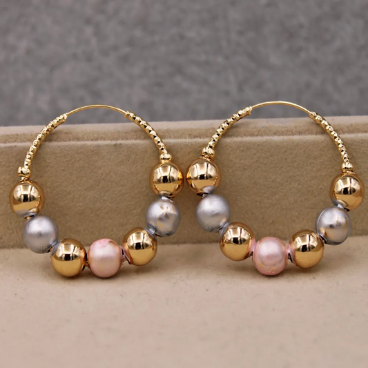 Bolas Vintage Elegantes en Dorado Brillante - Pendientes para un Estilo Atemporal