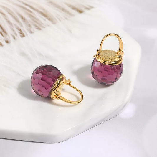 Pendientes brillantes con bolas de cristal centelleantes