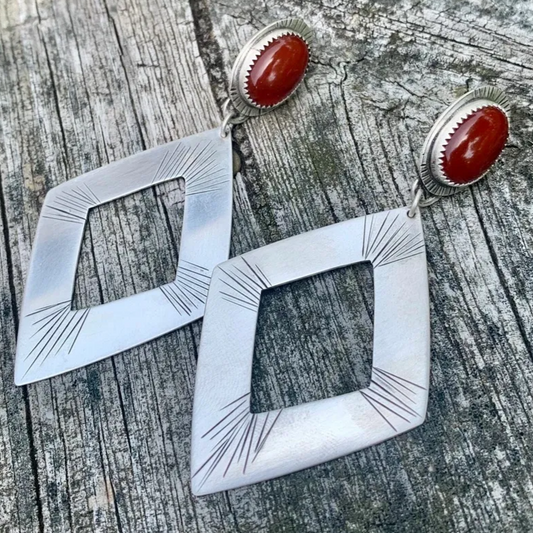Pendientes de plata vintage rojos elegantes