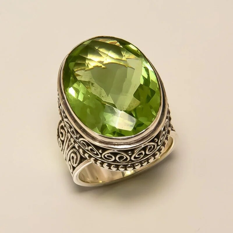 Anillo de cristal oliva vintage chic