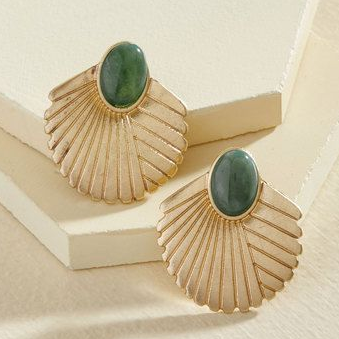Pendientes Vintage Elegantes de lujoso oro con refrescantes conchas verdes