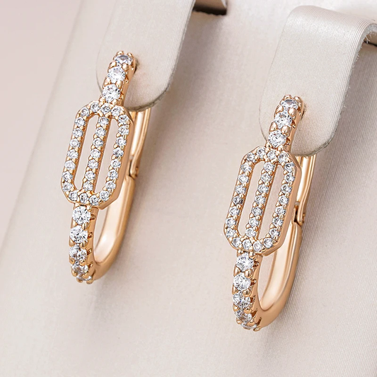 Pendientes de oro brillantes y elegantes para cualquier ocasión