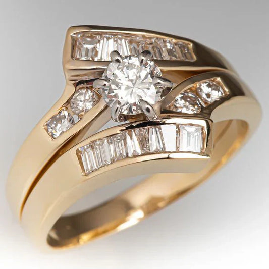 Anillo vintage único en diseño dorado brillante