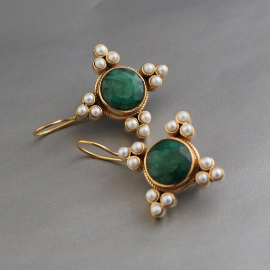 Pendientes Vintage Elegantes con cristales verdes y perlas