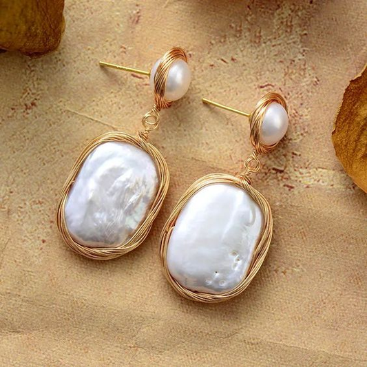 Pendientes vintage elegantes de fino oro blanco