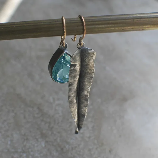 Elegantes Pendientes de Hoja de Cristal Azul Vintage