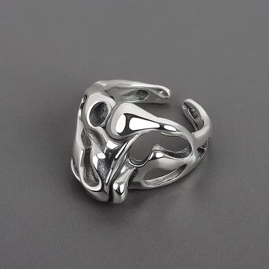 Anillo irregular exclusivo de plata dorada de alta calidad